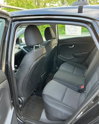 Hyundai I30 cena 27900 przebieg: 209800, rok produkcji 2012 z Cieszyn małe 79